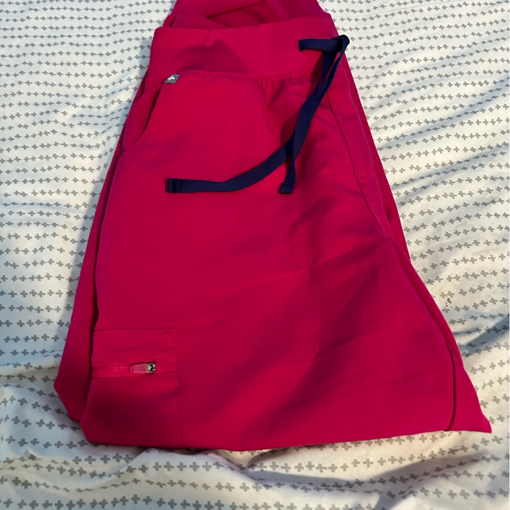 Figs Ultra Rose HW Zamora Joggers scrub pants size L/P EUC PO2928